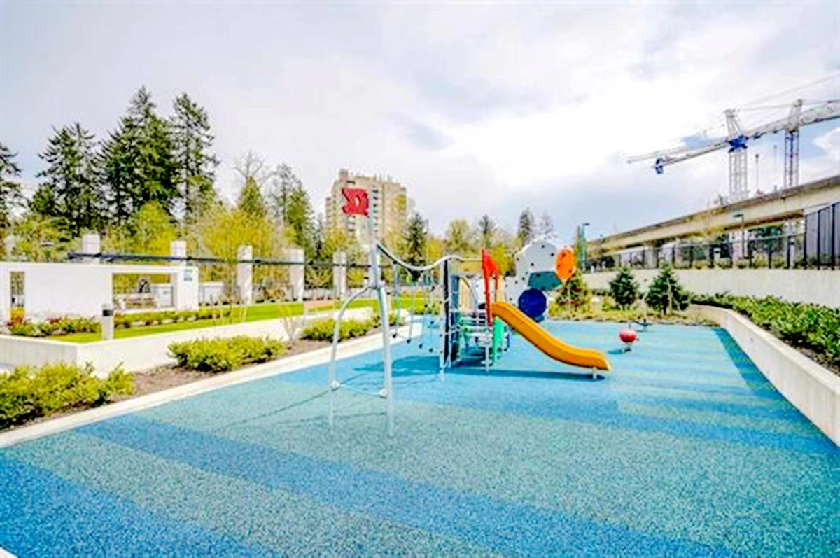 Community Amenities Photo (Clubhouse) of 2103 9887 Whalley Boulevard, Surrey, BC