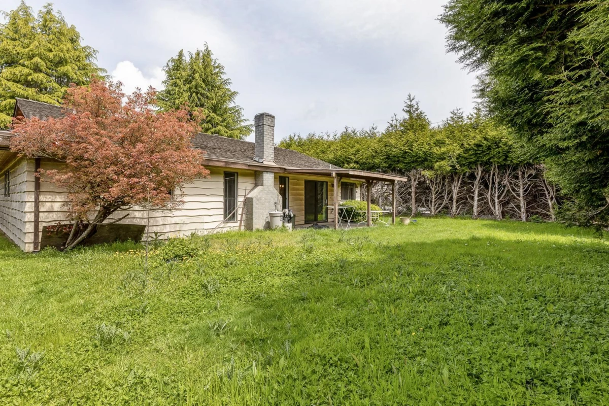 Staircase Photo of 7780 Acheson Road, Richmond, BC