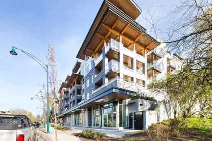 301 3229 St Johns Street, Port Moody, BC, Port moody — Apartment/Condo for sale