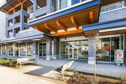 301 3229 St Johns Street, Port Moody, BC, Port moody — Apartment/Condo for sale