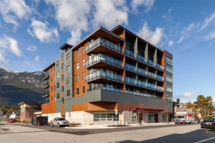 401 38013 Third Avenue, Squamish, BC, Squamish — Apartment/Condo for sale