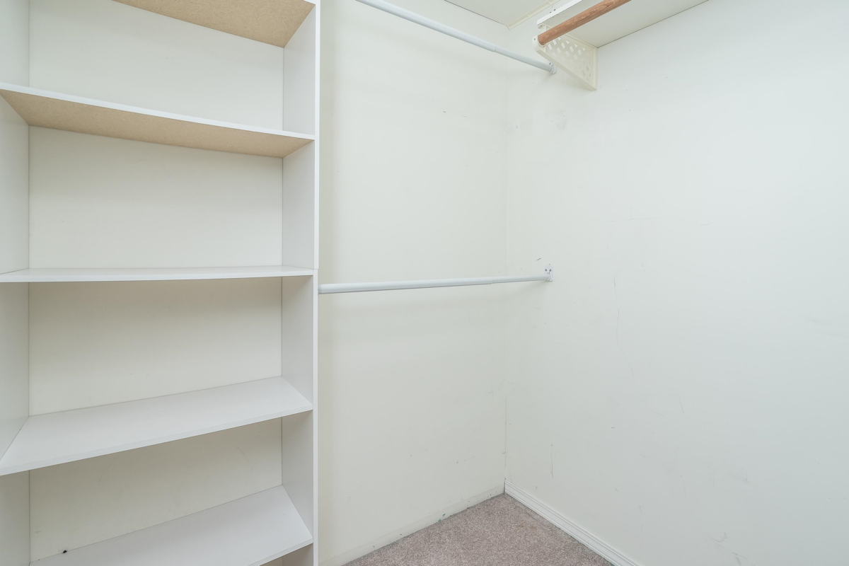 Hallway Photo of 209 32145 Old Yale Road, Abbotsford, BC