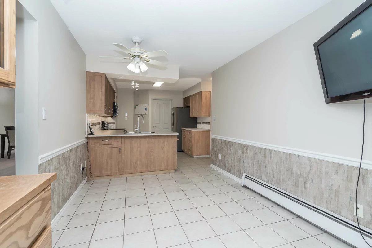 Walk-In Closet Photo of 209 32145 Old Yale Road, Abbotsford, BC