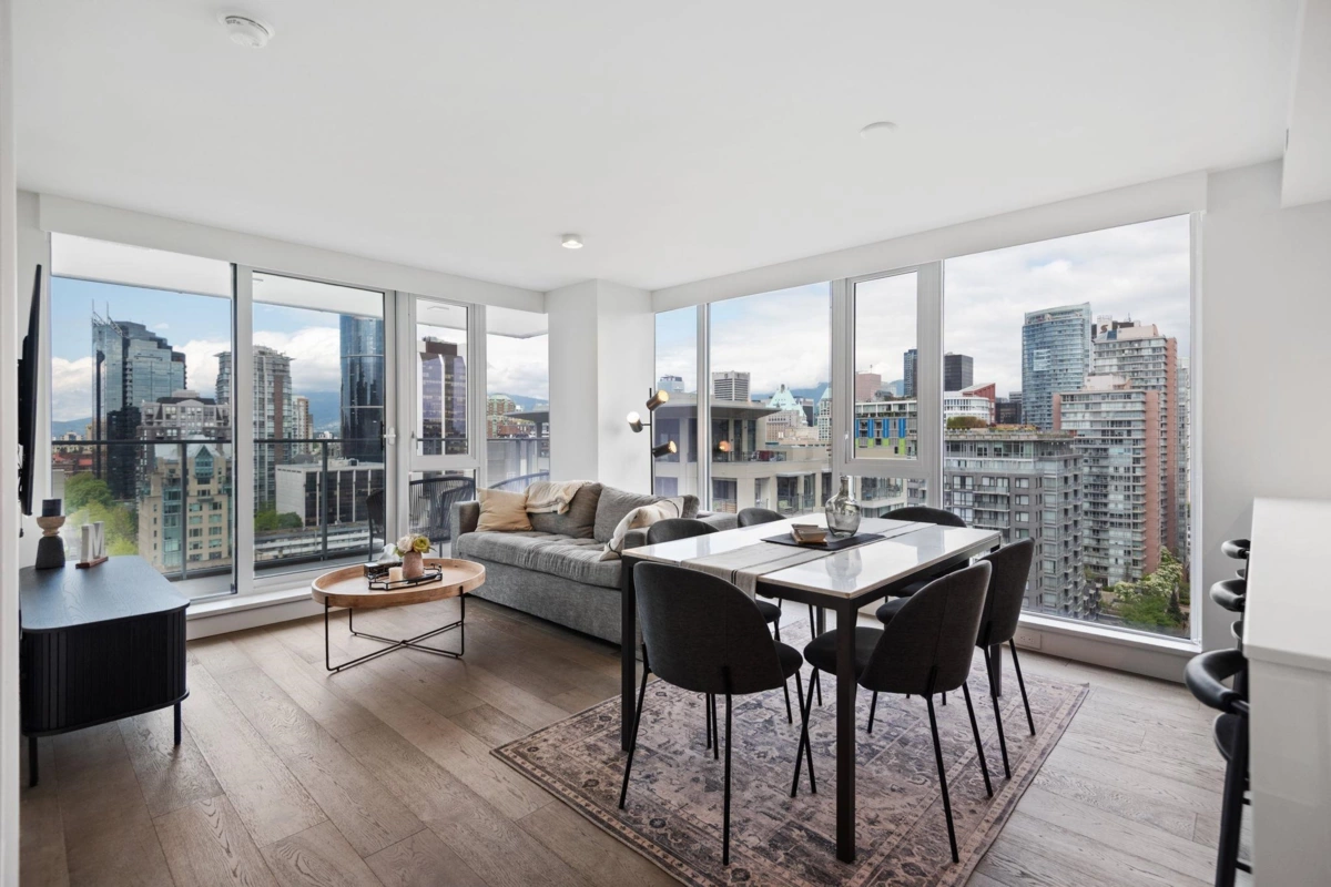 Breakfast Nook Photo of 2002 1111 Richards Street, Vancouver, BC