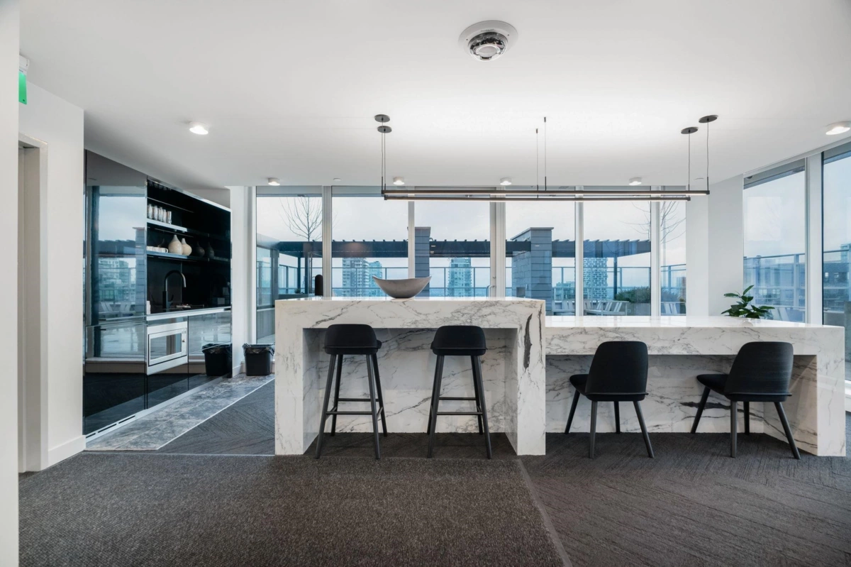 Garden / Landscaping Photo of 2002 1111 Richards Street, Vancouver, BC