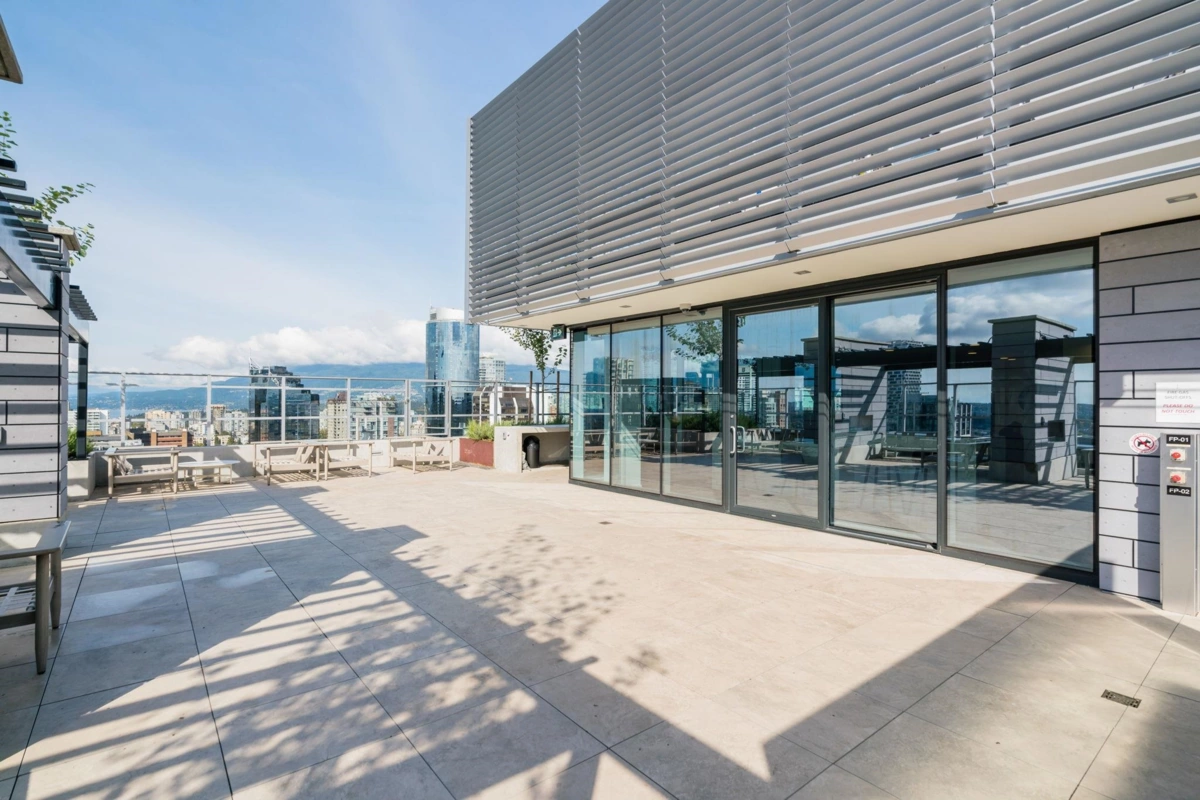 Outdoor Kitchen Photo of 2002 1111 Richards Street, Vancouver, BC