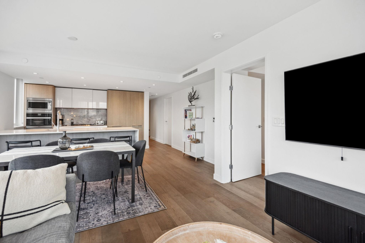 Pantry Photo of 2002 1111 Richards Street, Vancouver, BC