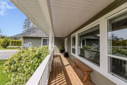 1418 Stardust Place, Gibsons, BC, Gibsons — Single Family Residence for sale