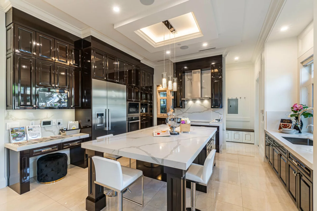 Walk-In Closet Photo of 6038 Marguerite Street, Vancouver, BC