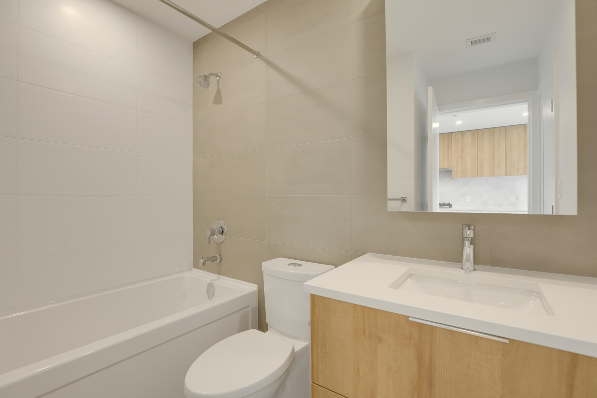 Walk-In Closet Photo of 2505 13387 Old Yale Road, Surrey, BC