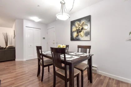 111 8110 120a Street, Surrey, BC, Surrey — Apartment/Condo for sale