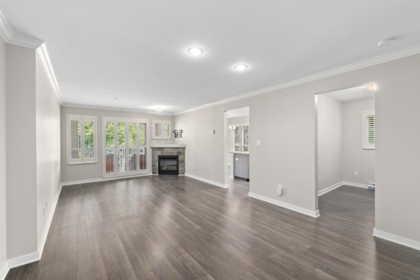 216 20750 Duncan Way, Langley, BC, Langley — Apartment/Condo for sale