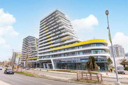 1207 5788 Gilbert Road, Richmond, BC, Brighouse — 2 bed apartment/condo for sale