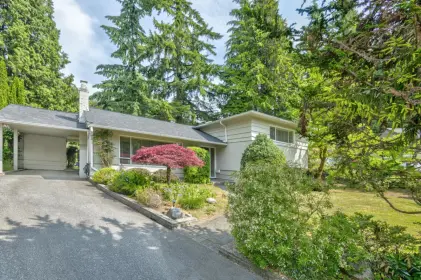 528 Evergreen Place, North Vancouver, BC, North Vancouver — Single Family Residence for sale