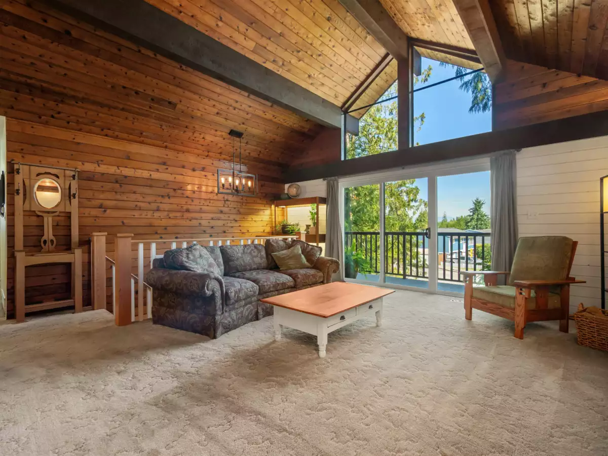 Exterior Front Photo of 20560 48 Avenue, Langley, BC