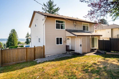 1028 Delestre Avenue, Coquitlam, BC, Coquitlam — Half Duplex for sale