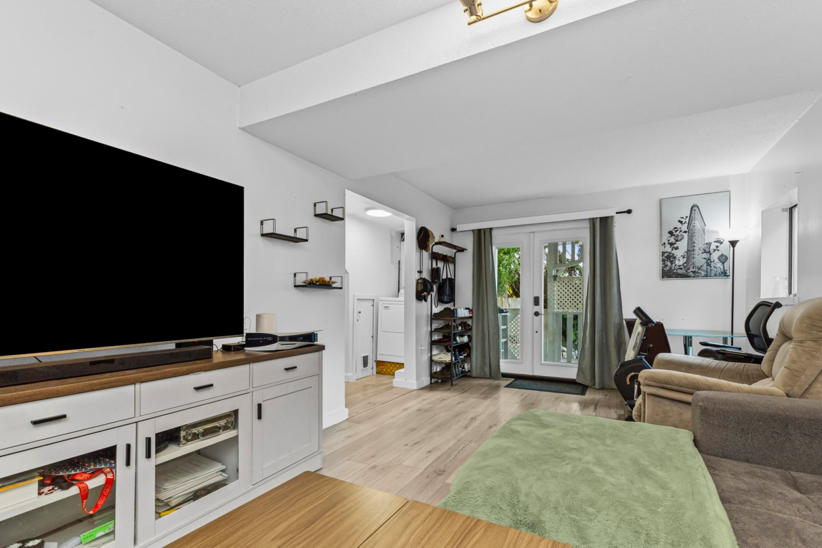 Garden / Landscaping Photo of 8258 Viola Place, Mission, BC