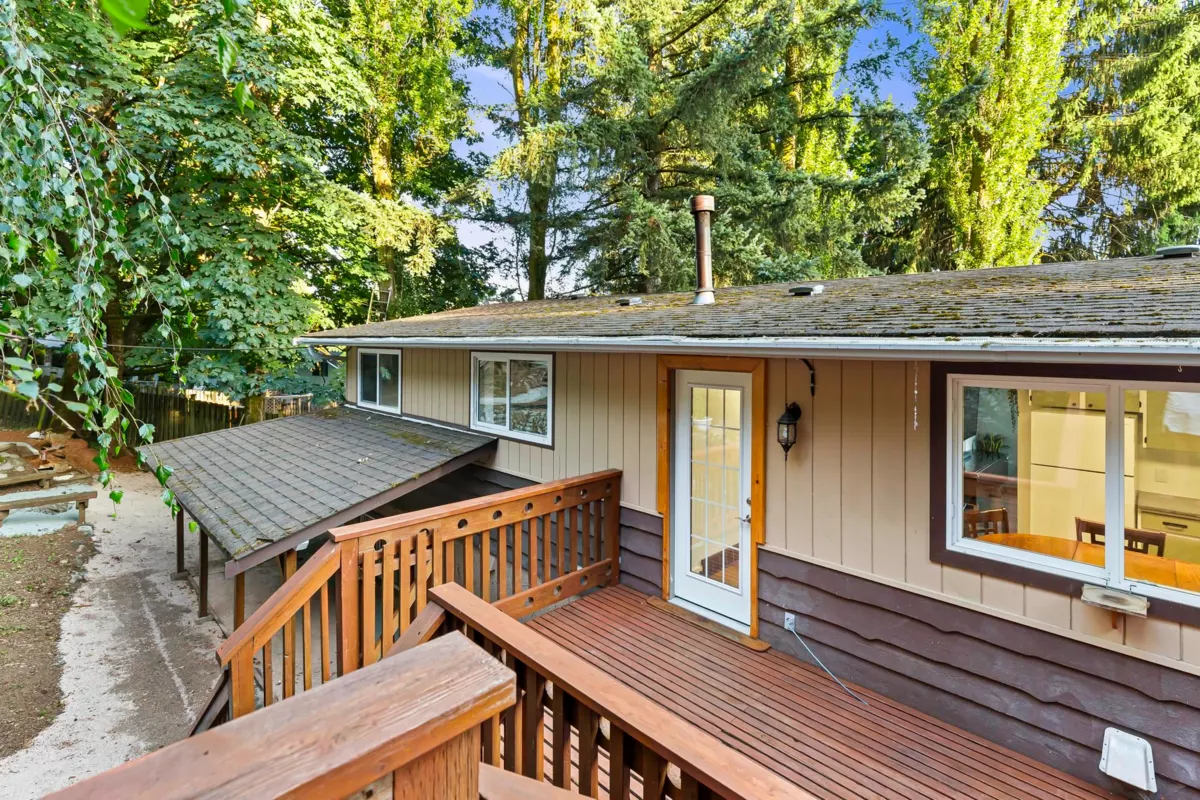 Primary Bathroom Photo of 8258 Viola Place, Mission, BC