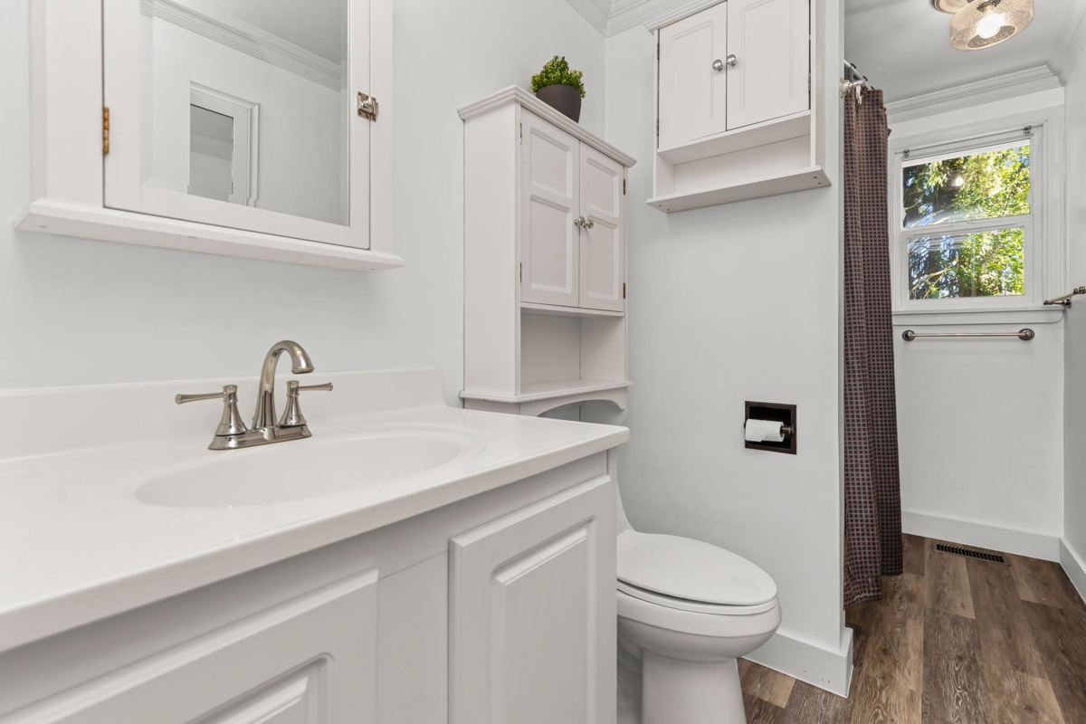 Staircase Photo of 8258 Viola Place, Mission, BC