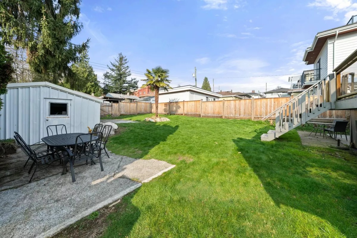 Basement Recreation Room Photo of 530 W 14th Street, North Vancouver, BC