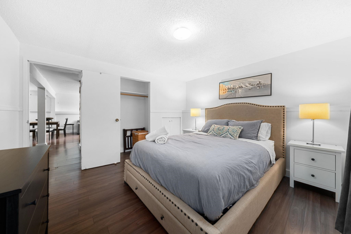 Garden / Landscaping Photo of 530 W 14th Street, North Vancouver, BC