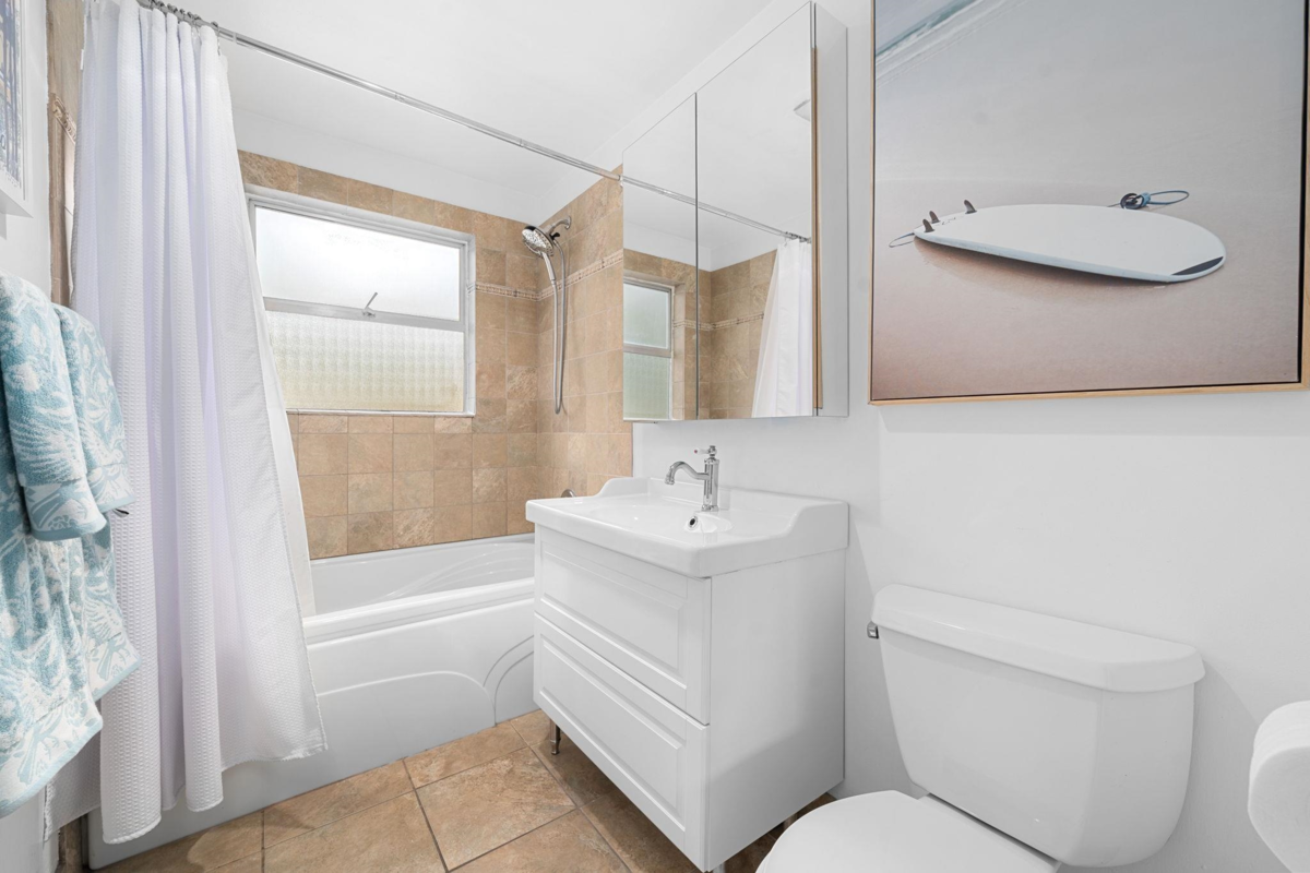 Office / Den Photo of 530 W 14th Street, North Vancouver, BC