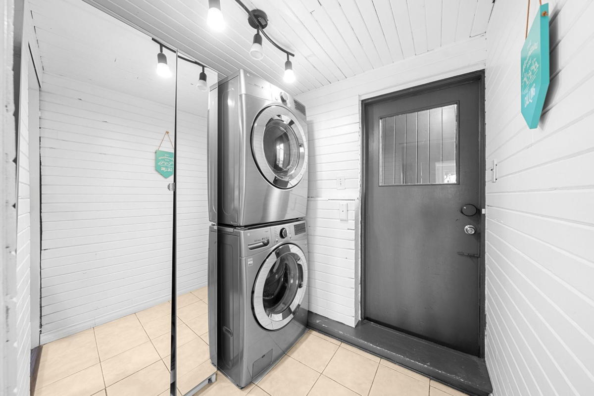 Outdoor Kitchen Photo of 530 W 14th Street, North Vancouver, BC