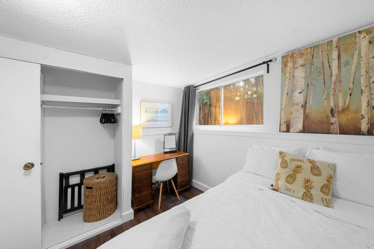 Swimming Pool Photo of 530 W 14th Street, North Vancouver, BC