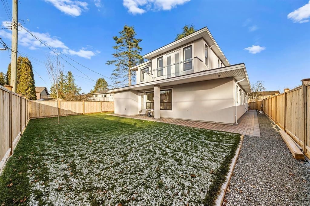 Guest Bathroom Photo of 10391 Seacote Road, Richmond, BC