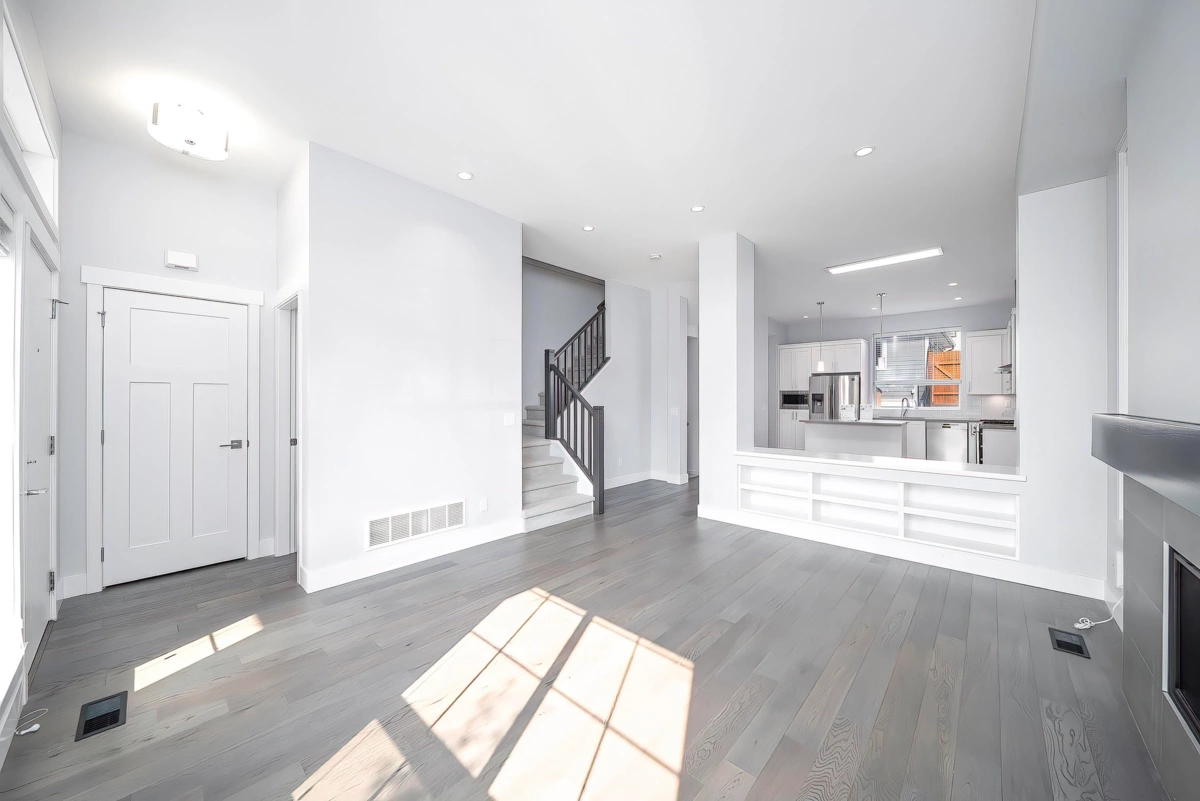 Guest Bathroom Photo of 16511 21 Avenue, Surrey, BC