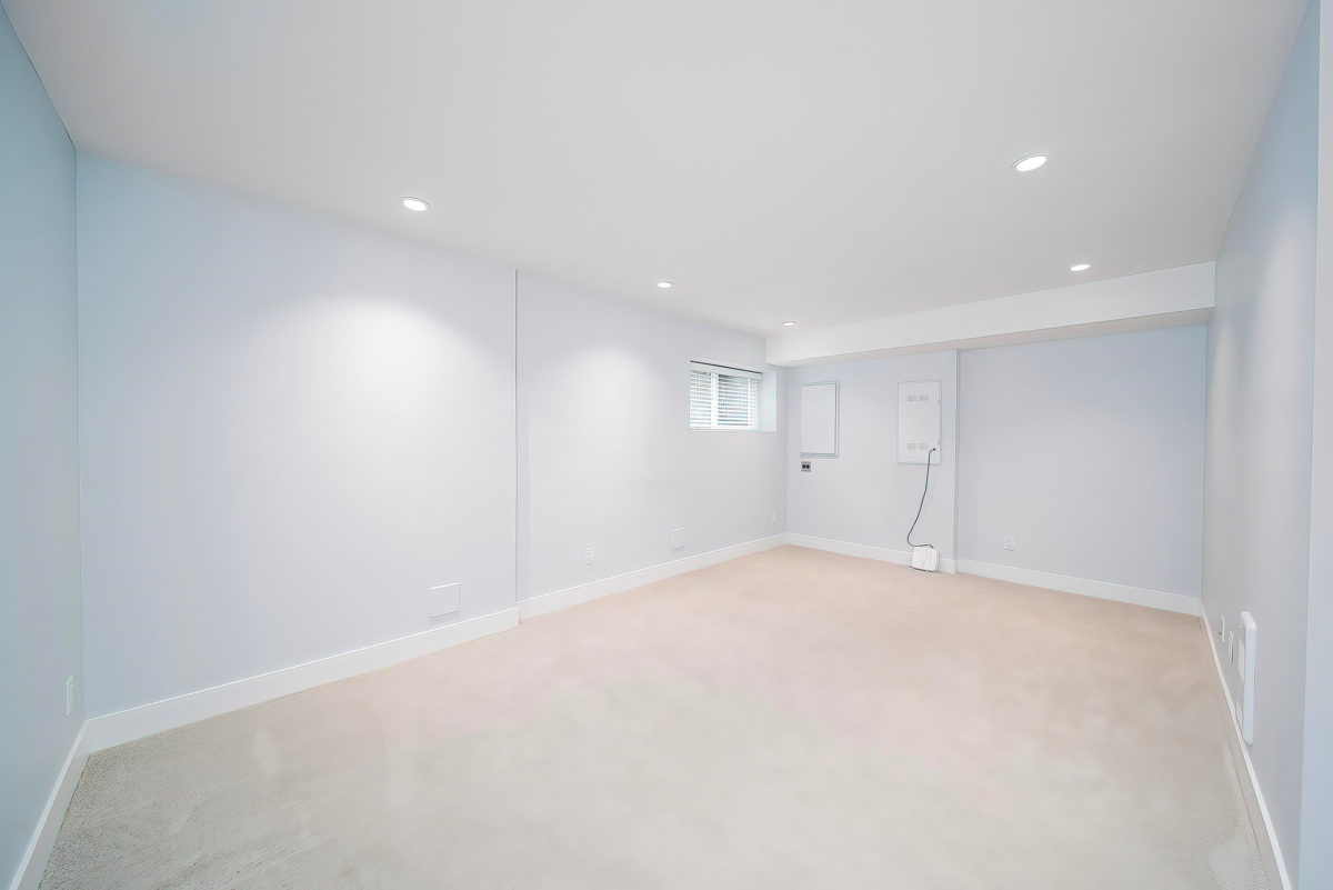 Outdoor Deck Photo of 16511 21 Avenue, Surrey, BC