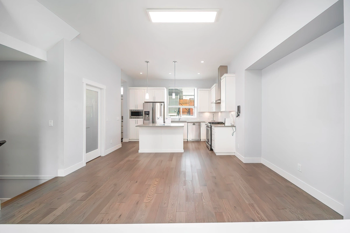 Powder Room Photo of 16511 21 Avenue, Surrey, BC