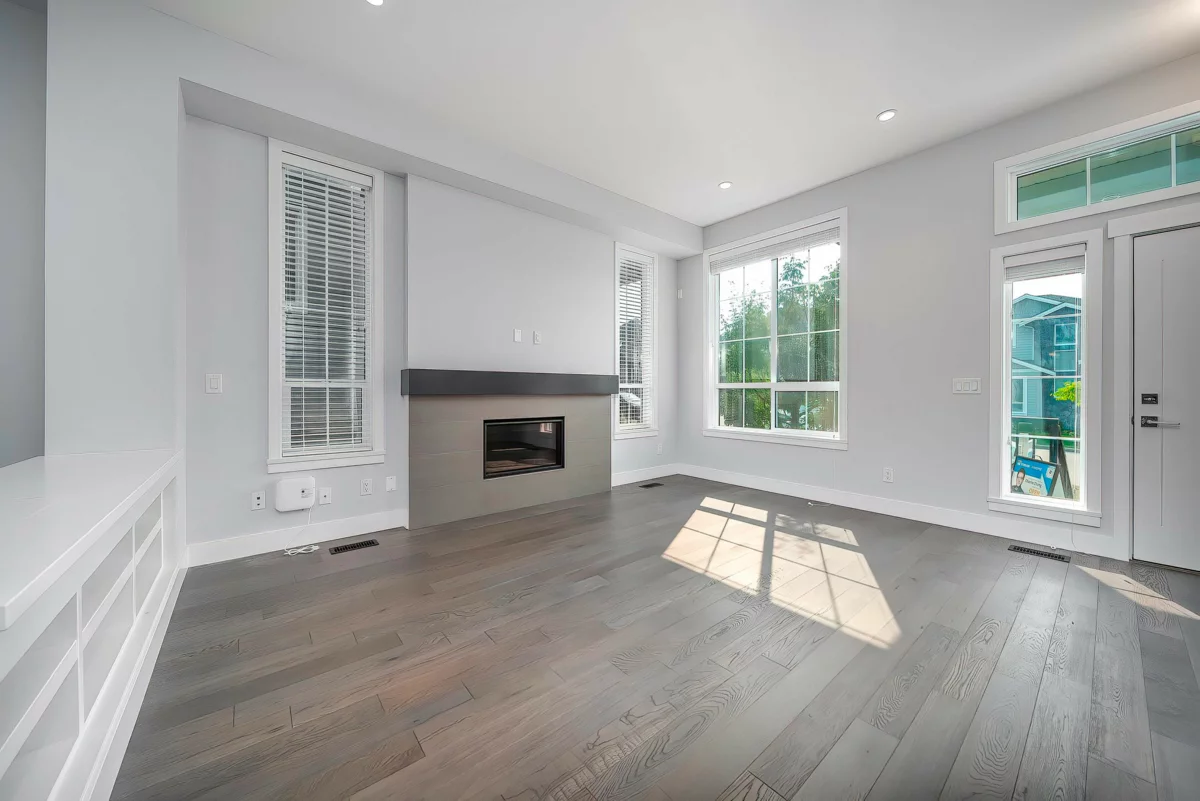 Walk-In Closet Photo of 16511 21 Avenue, Surrey, BC