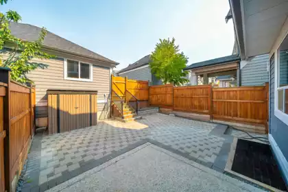 16511 21 Avenue, Surrey, BC, Surrey — Half Duplex for sale