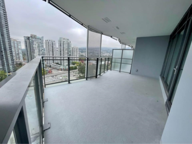 1606 1182 Westwood Street, Coquitlam, BC, Coquitlam — Apartment/Condo for sale