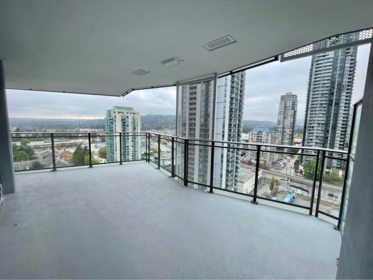 1606 1182 Westwood Street, Coquitlam, BC, Coquitlam — Apartment/Condo for sale