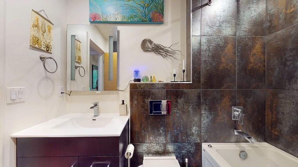 Bedroom 3 Photo of 24 1131 Emery Road, Roberts Creek, BC