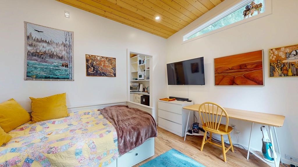 Staircase Photo of 24 1131 Emery Road, Roberts Creek, BC