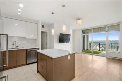 3205 3080 Lincoln Avenue, Coquitlam, BC, Coquitlam — Apartment/Condo for sale
