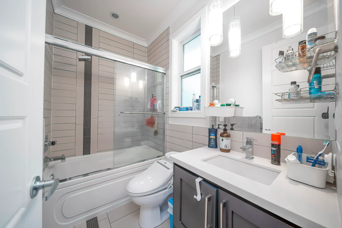 Entry Foyer Photo of 7418 Stanley Street, Burnaby, BC