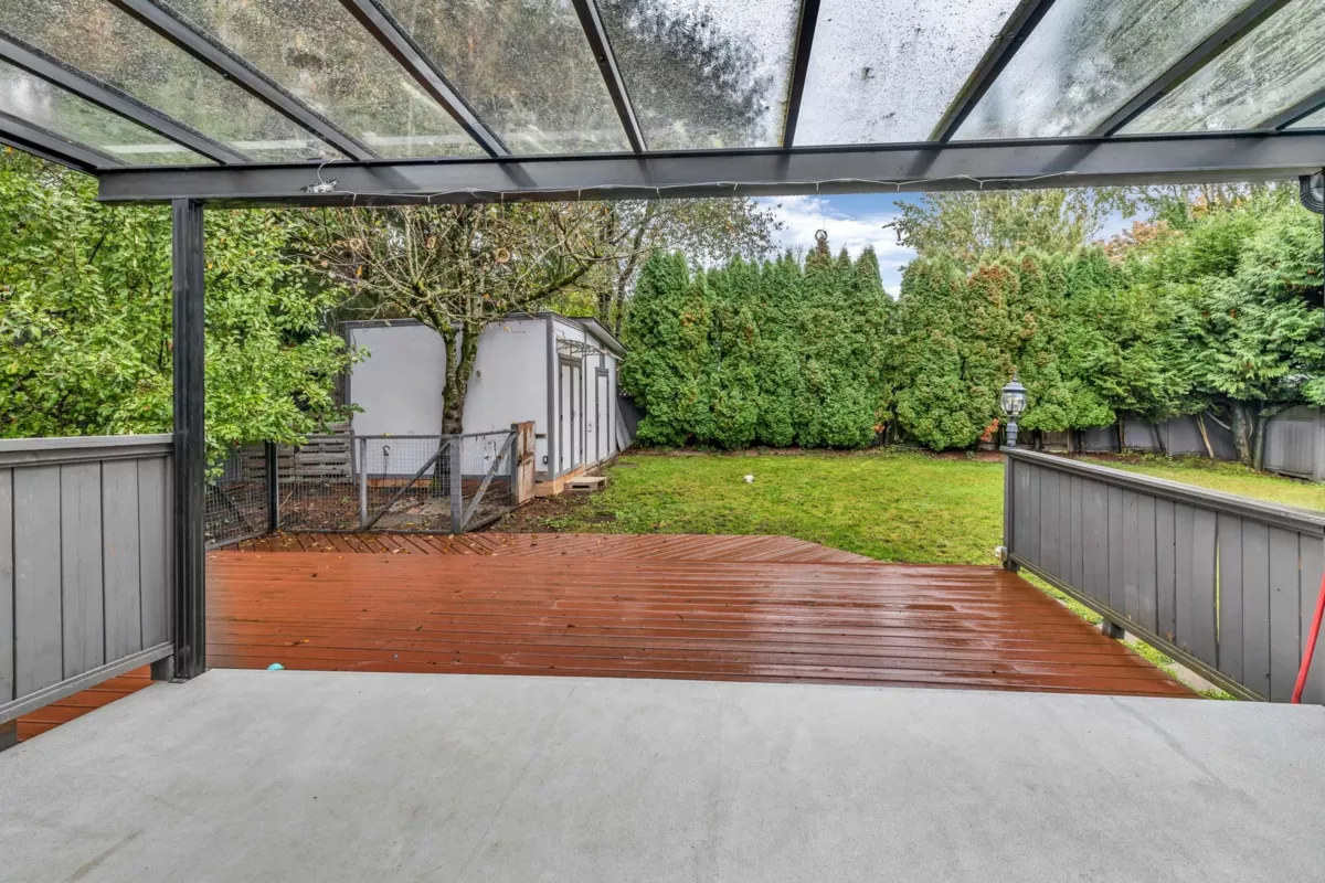Basement Recreation Room Photo of 6346 183 Street, Surrey, BC