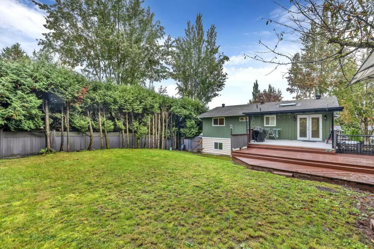 Front Yard Photo of 6346 183 Street, Surrey, BC