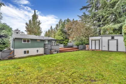 Garden / Landscaping Photo of 6346 183 Street, Surrey, BC