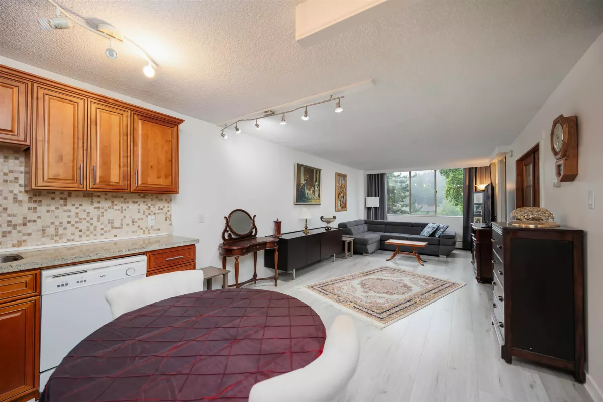 Bedroom 4 Photo of 1001 2012 Fullerton Avenue, North Vancouver, BC