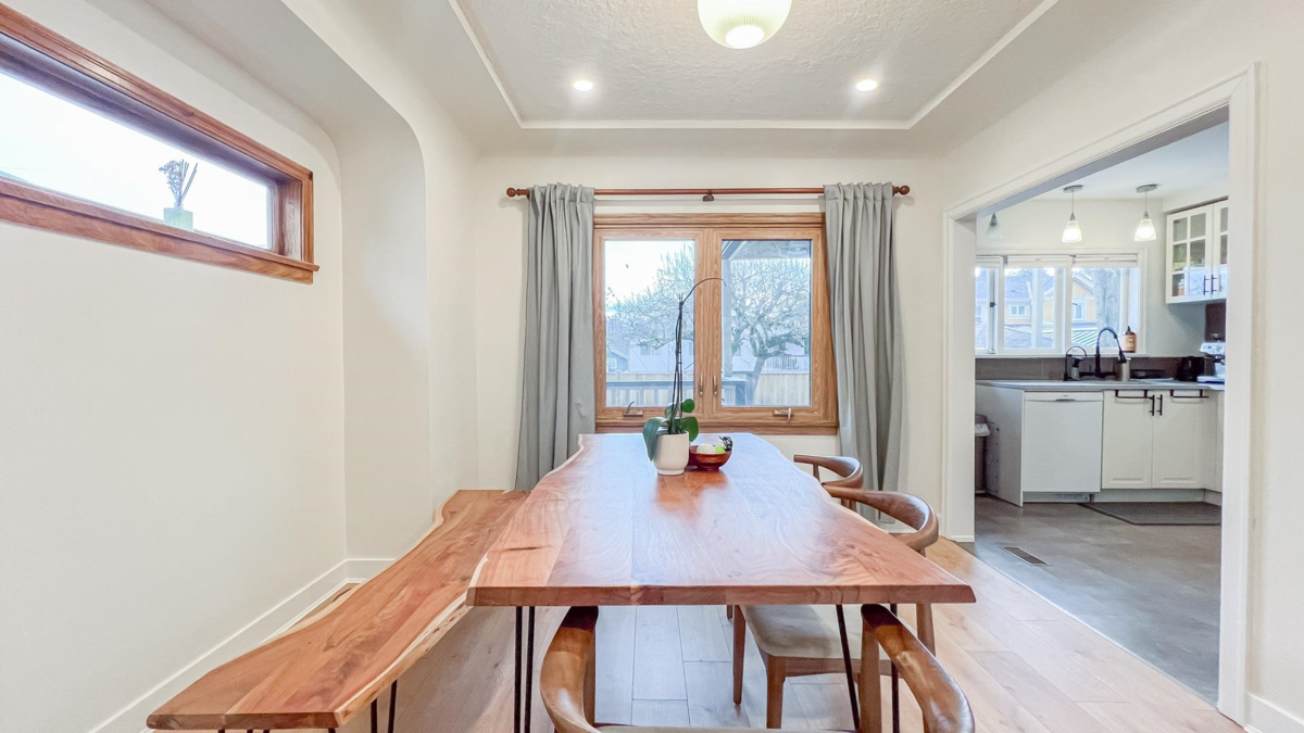 Dining Area Photo of 1165 E 26th Avenue, Vancouver, BC