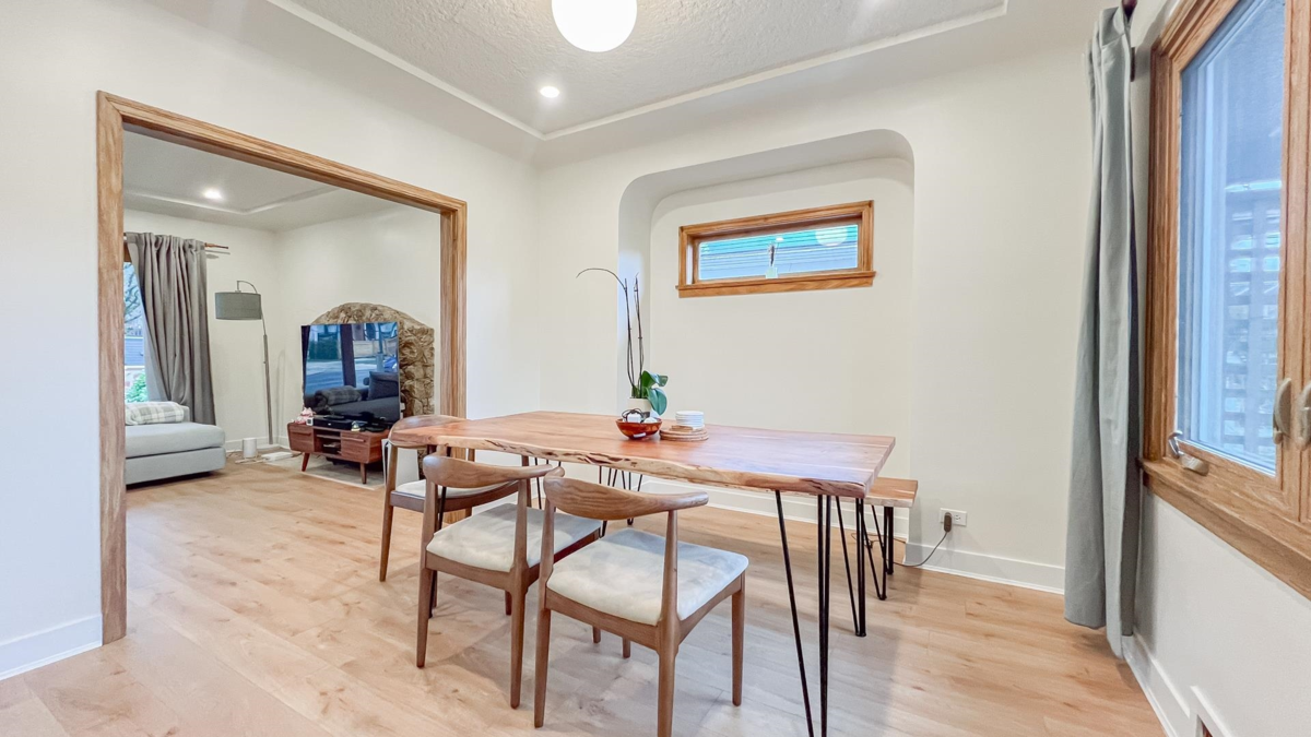 Family Room Photo of 1165 E 26th Avenue, Vancouver, BC