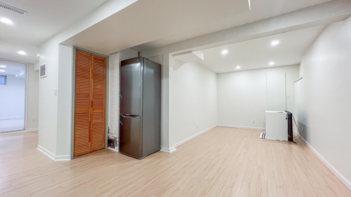 Laundry Room Photo of 1165 E 26th Avenue, Vancouver, BC