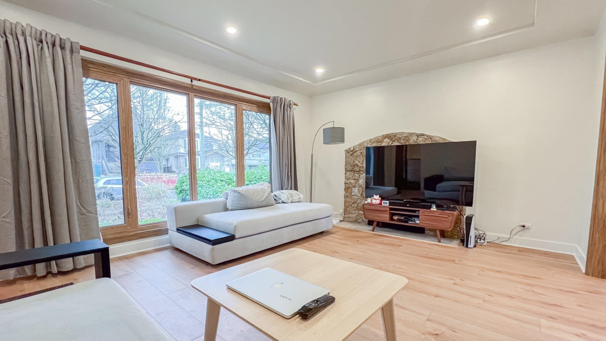 Living Room Photo of 1165 E 26th Avenue, Vancouver, BC