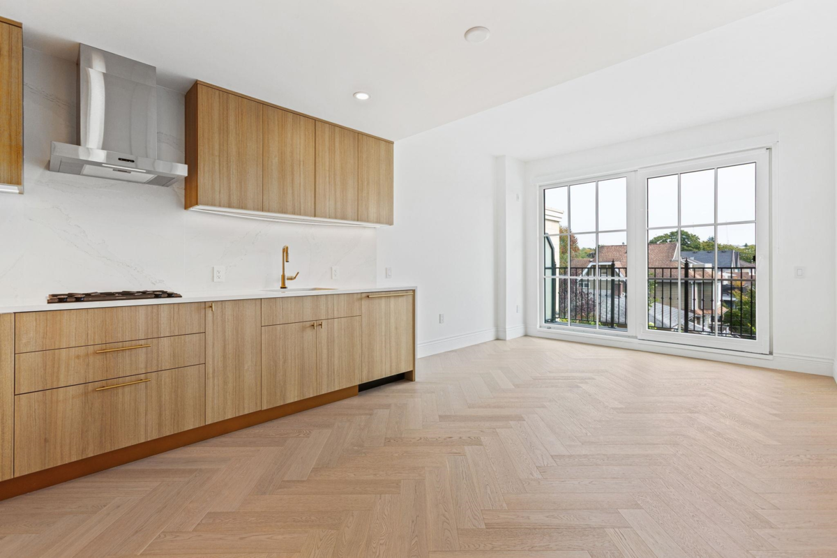 Kitchen Photo of 303 2096 W 47th Avenue, Vancouver, BC