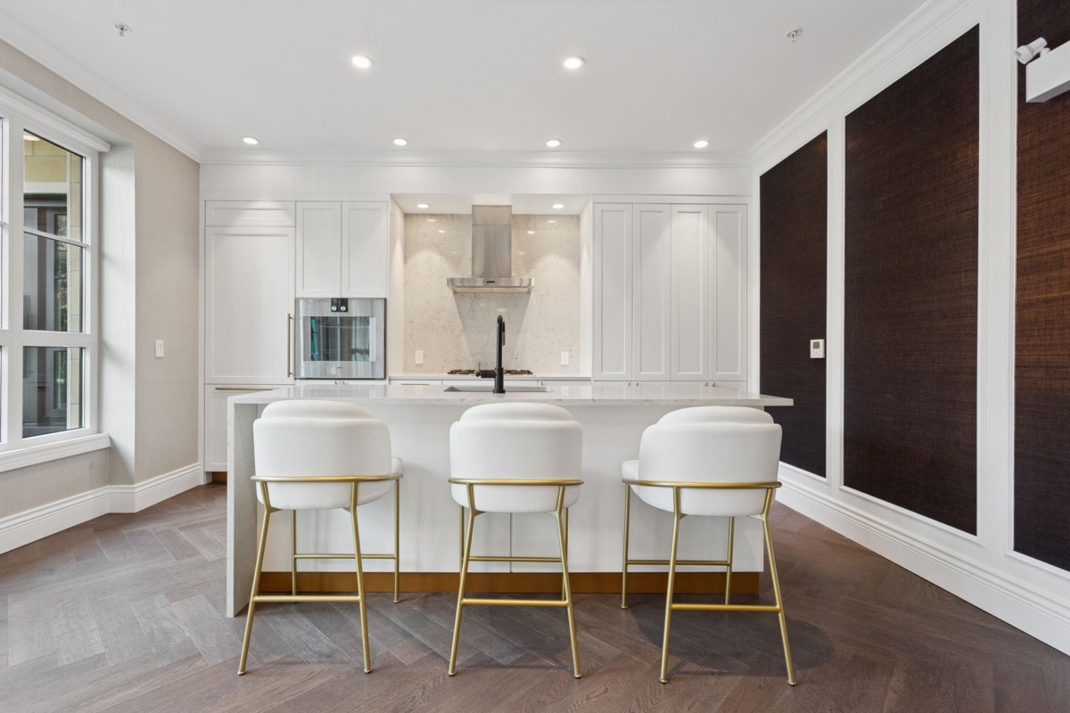 Laundry Room Photo of 303 2096 W 47th Avenue, Vancouver, BC